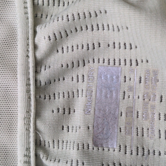 Nike Fit Dry Womans Medium Light Green Shirt - Picture 4 of 6